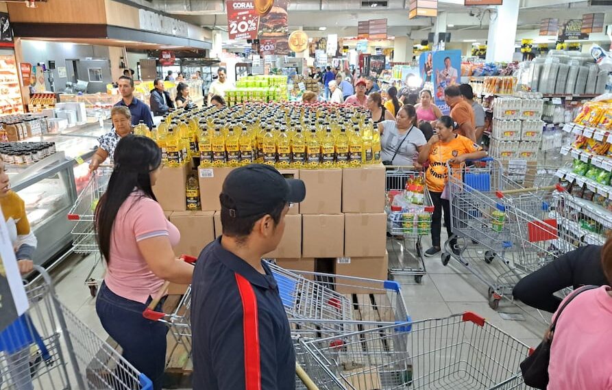 Consumo en Ecuador: se gasta más aunque se sale menos a comprar, y el Black Friday ‘es un arma de doble filo’ | Economía | Noticias