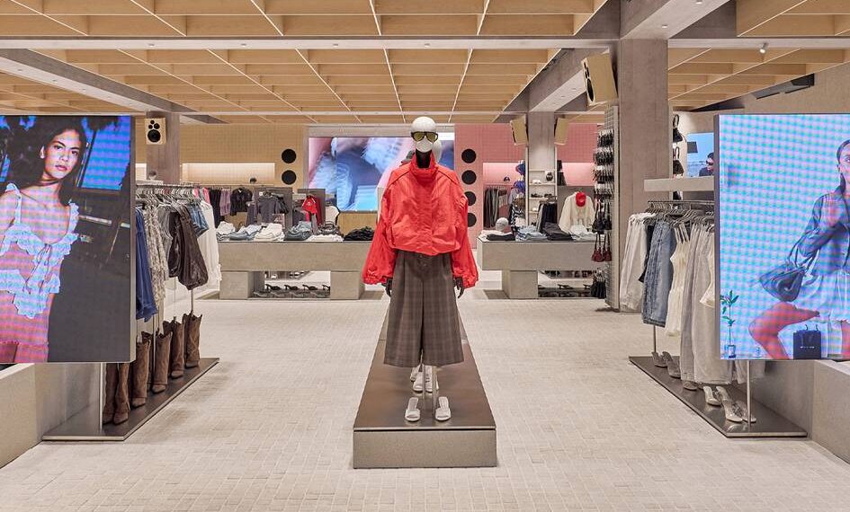 Inditex impulsa Bershka en los Estados Unidos con la apertura de su primera tienda