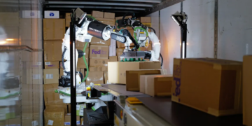 Amazon y FedEx aceleran el uso de brazos robóticos en logística