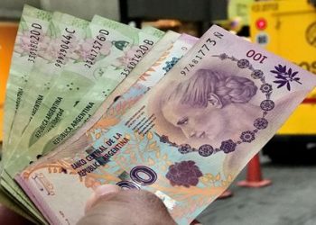 MERCADOS A.LATINA-Bolsas avanzan y monedas operan mixtas tras recorte de tasa Fed